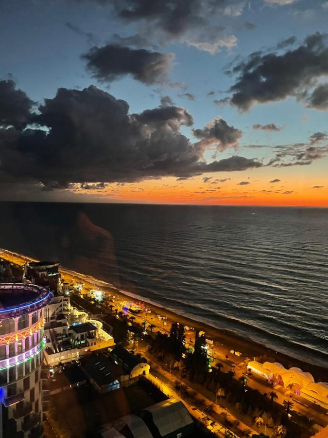 Orbi City Luxury Suite Batumi Eksteriør billede